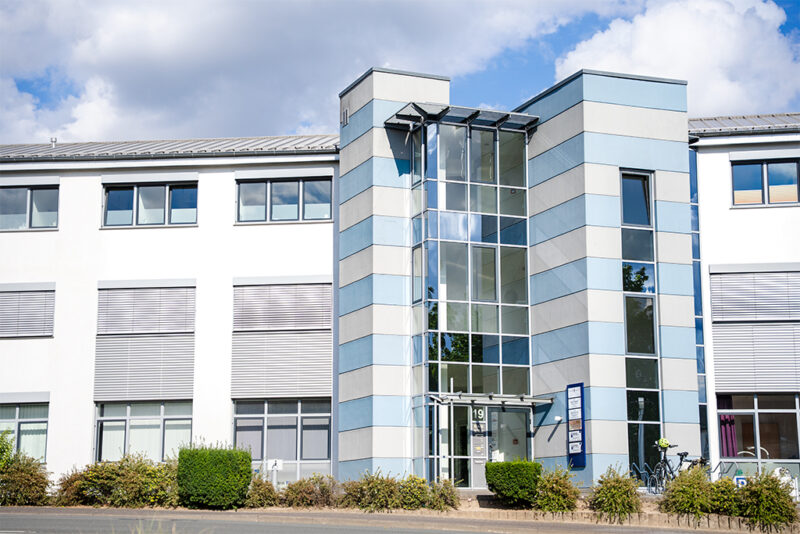 Das Praxisgebäude von außen.