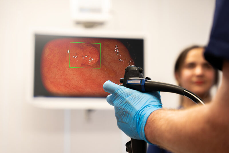 Bildschirm mit dem Bild der Kamera bei der Untersuchung.